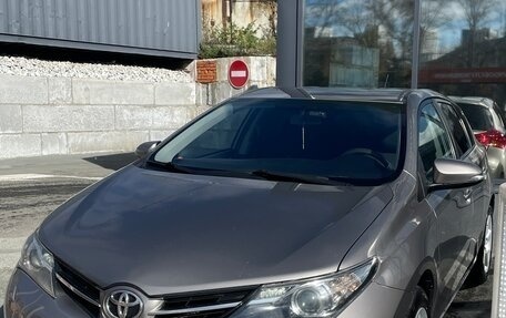 Toyota Auris II, 2013 год, 1 200 000 рублей, 3 фотография