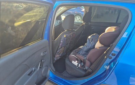 Renault Sandero II рестайлинг, 2016 год, 950 000 рублей, 7 фотография