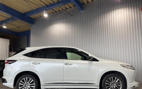 Toyota Harrier, 2020 год, 2 250 000 рублей, 2 фотография