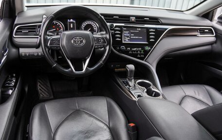 Toyota Camry, 2019 год, 2 769 000 рублей, 6 фотография