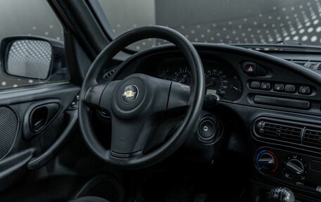 Chevrolet Niva I рестайлинг, 2015 год, 571 000 рублей, 7 фотография