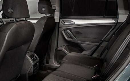 Volkswagen Tiguan II, 2020 год, 2 535 000 рублей, 13 фотография