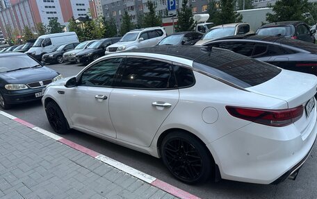 KIA Optima IV, 2016 год, 999 999 рублей, 2 фотография