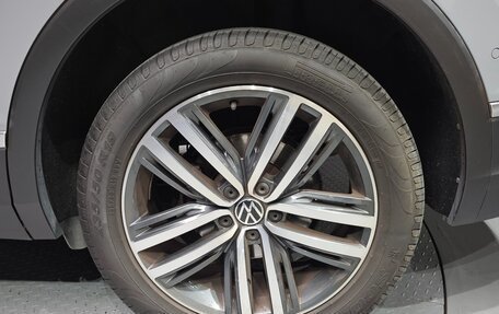 Volkswagen Tiguan II, 2022 год, 3 185 000 рублей, 5 фотография