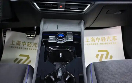 Volkswagen Tiguan, 2024 год, 3 650 999 рублей, 18 фотография