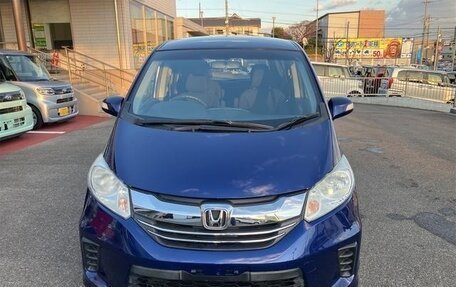 Honda Freed I, 2016 год, 905 000 рублей, 2 фотография