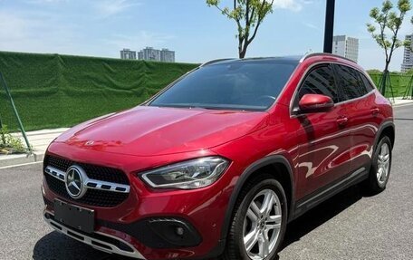 Mercedes-Benz GLA, 2023 год, 2 170 000 рублей, 3 фотография