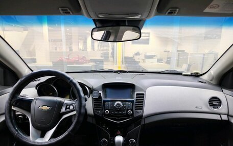 Chevrolet Cruze II, 2009 год, 515 000 рублей, 14 фотография