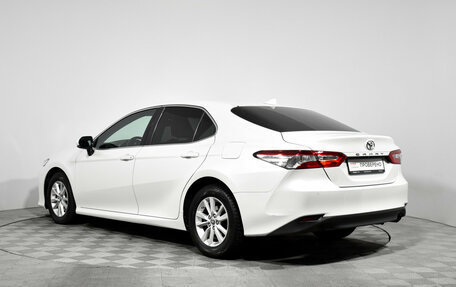 Toyota Camry, 2020 год, 2 390 000 рублей, 7 фотография