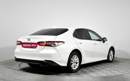 Toyota Camry, 2020 год, 2 390 000 рублей, 5 фотография