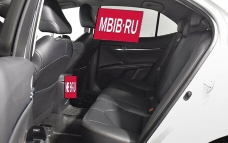 Toyota Camry, 2020 год, 2 390 000 рублей, 12 фотография