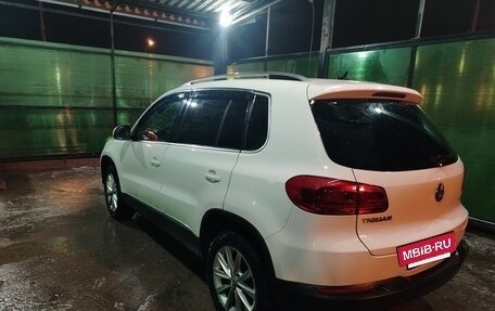 Volkswagen Tiguan I, 2011 год, 1 250 000 рублей, 3 фотография