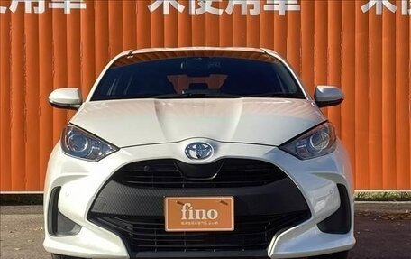 Toyota Yaris XP150 рестайлинг, 2022 год, 1 034 000 рублей, 4 фотография