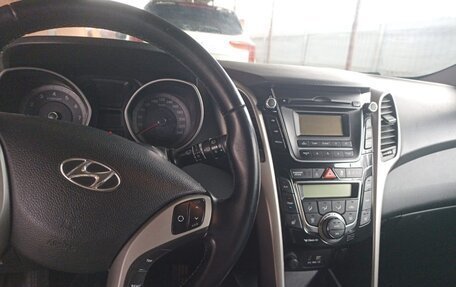 Hyundai i30 II рестайлинг, 2016 год, 880 000 рублей, 4 фотография