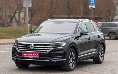 Volkswagen Touareg III, 2019 год, 5 995 000 рублей, 3 фотография