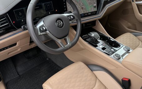 Volkswagen Touareg III, 2019 год, 5 995 000 рублей, 14 фотография