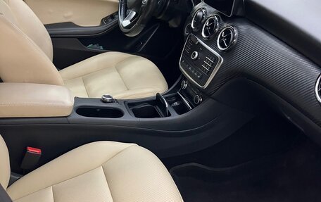 Mercedes-Benz GLA, 2017 год, 1 775 000 рублей, 14 фотография