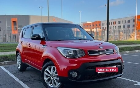 KIA Soul II рестайлинг, 2017 год, 1 370 000 рублей, 2 фотография