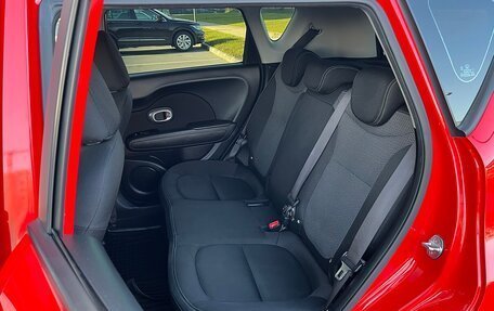 KIA Soul II рестайлинг, 2017 год, 1 370 000 рублей, 34 фотография