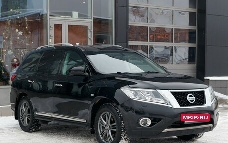 Nissan Pathfinder, 2015 год, 2 130 000 рублей, 3 фотография