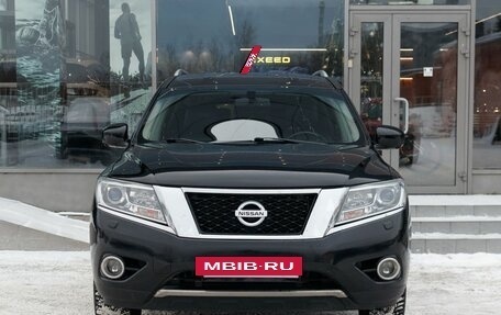 Nissan Pathfinder, 2015 год, 2 130 000 рублей, 2 фотография