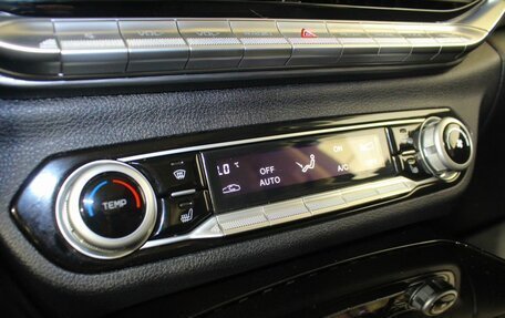 FAW Bestune T77, 2022 год, 1 696 000 рублей, 14 фотография