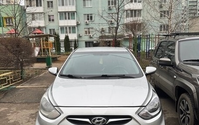 Hyundai Solaris II рестайлинг, 2013 год, 760 000 рублей, 1 фотография