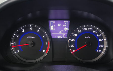 Hyundai Solaris II рестайлинг, 2015 год, 1 049 000 рублей, 14 фотография