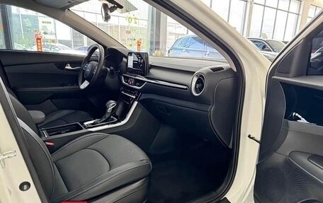 KIA K3, 2022 год, 1 600 000 рублей, 9 фотография