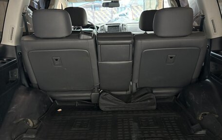 Toyota Land Cruiser 200, 2010 год, 3 500 000 рублей, 8 фотография