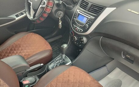 Hyundai Solaris II рестайлинг, 2012 год, 960 000 рублей, 18 фотография