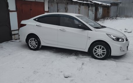 Hyundai Solaris II рестайлинг, 2012 год, 960 000 рублей, 14 фотография