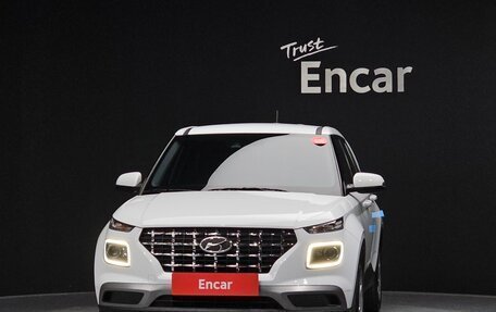 Hyundai Venue I, 2022 год, 1 550 000 рублей, 2 фотография