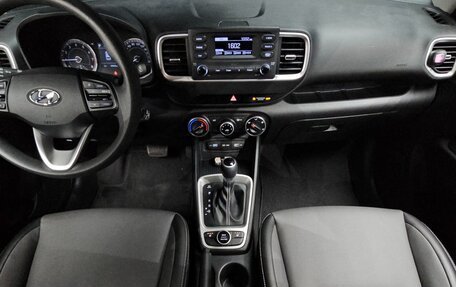 Hyundai Venue I, 2022 год, 1 550 000 рублей, 9 фотография