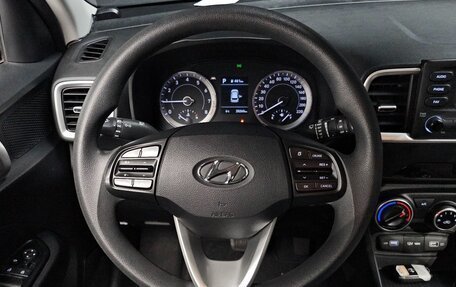 Hyundai Venue I, 2022 год, 1 550 000 рублей, 14 фотография