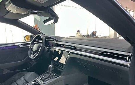 Volkswagen Passat CC, 2024 год, 4 300 000 рублей, 11 фотография