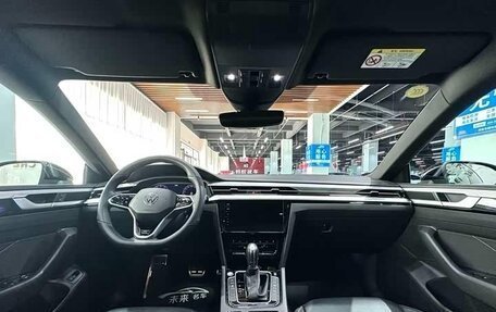 Volkswagen Passat CC, 2024 год, 4 300 000 рублей, 8 фотография