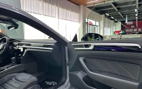 Volkswagen Passat CC, 2024 год, 4 300 000 рублей, 12 фотография