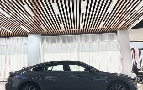 Volkswagen Passat CC, 2024 год, 4 300 000 рублей, 7 фотография