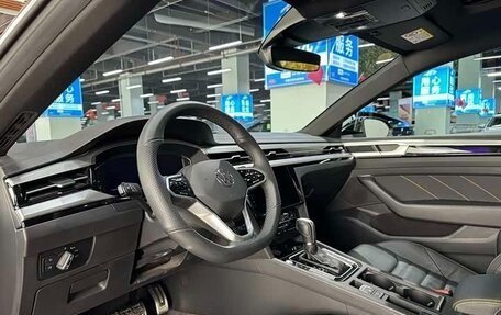 Volkswagen Passat CC, 2024 год, 4 300 000 рублей, 10 фотография