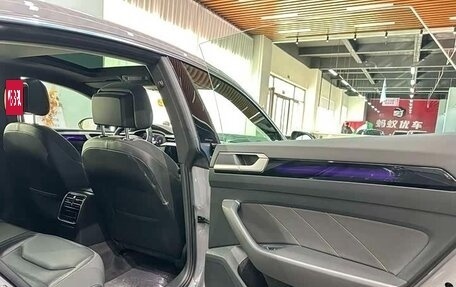 Volkswagen Passat CC, 2024 год, 4 300 000 рублей, 15 фотография