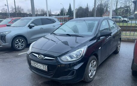 Hyundai Solaris II рестайлинг, 2011 год, 549 000 рублей, 1 фотография
