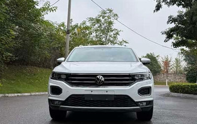 Volkswagen T-Roc I, 2022 год, 1 540 000 рублей, 1 фотография