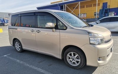 Toyota Voxy II, 2013 год, 1 700 000 рублей, 1 фотография