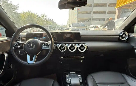 Mercedes-Benz A-Класс, 2022 год, 1 420 000 рублей, 9 фотография