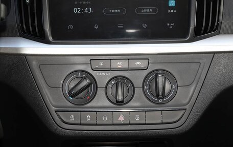 Skoda Karoq I, 2025 год, 1 891 001 рублей, 10 фотография