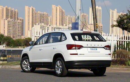 Skoda Karoq I, 2025 год, 1 891 001 рублей, 8 фотография