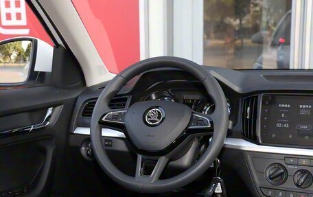 Skoda Karoq I, 2025 год, 1 891 001 рублей, 18 фотография