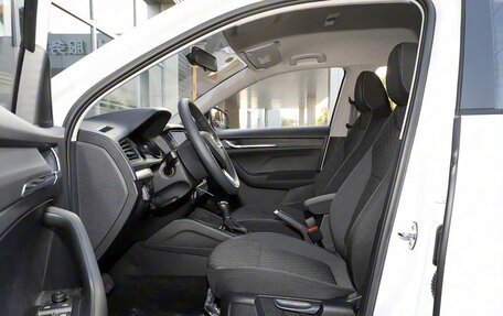 Skoda Karoq I, 2025 год, 1 891 001 рублей, 14 фотография