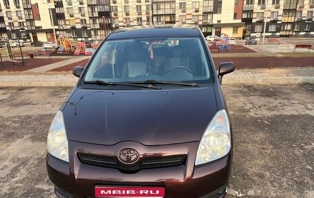 Toyota Corolla Verso I, 2008 год, 830 000 рублей, 6 фотография